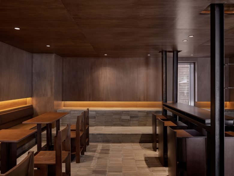 Studio Motif 的 Komfortabel Anguk 咖啡