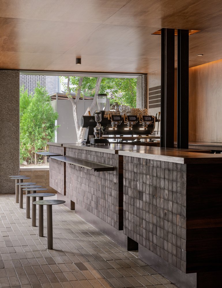 Studio Motif 的 Komfortabel Anguk 咖啡