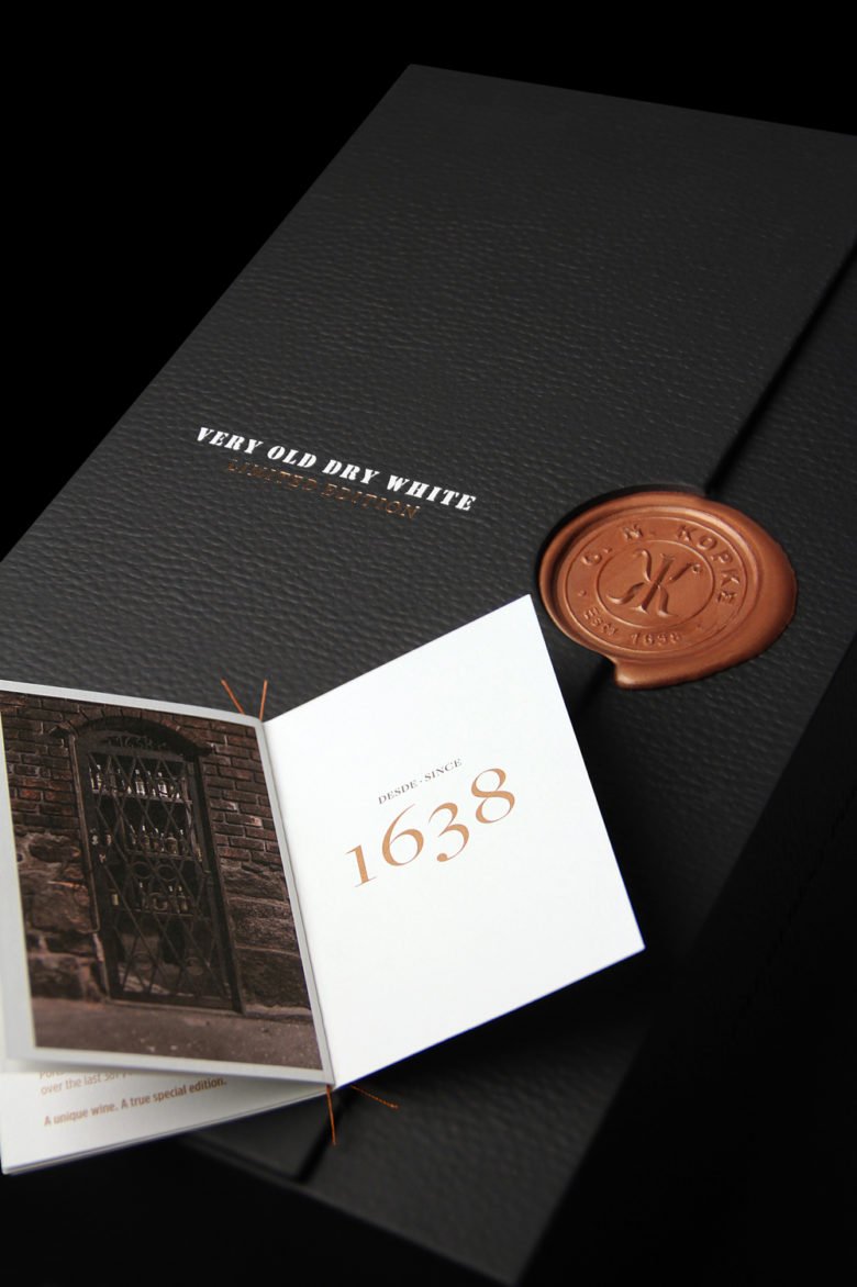 Omdesign 的 Kopke 非常老的干白波特酒