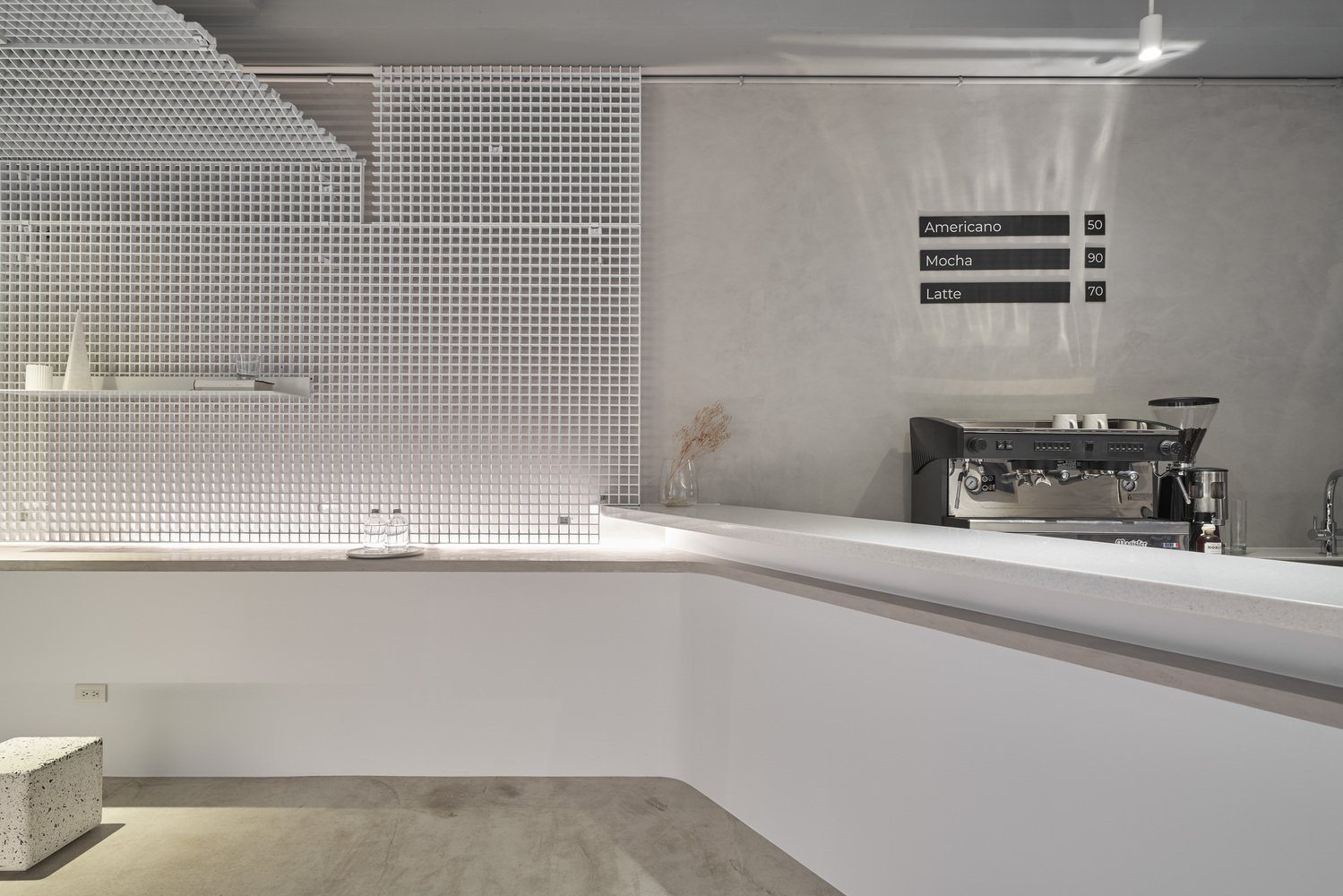 共和设计的宽严画廊