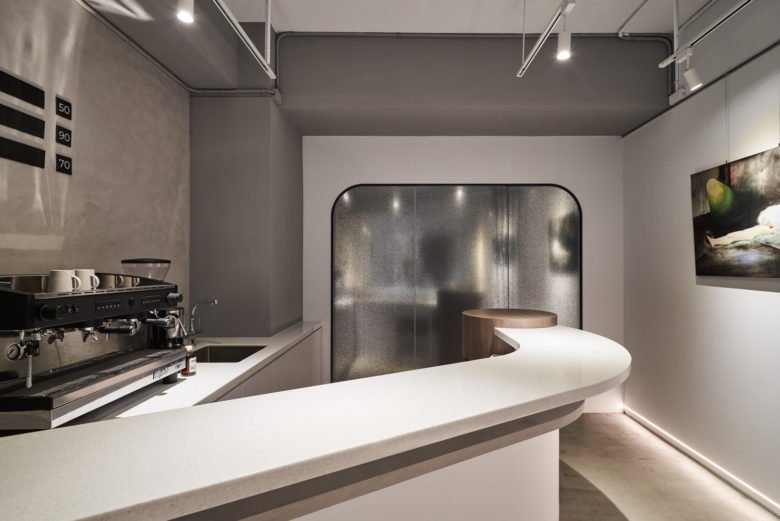 共和设计的宽严画廊