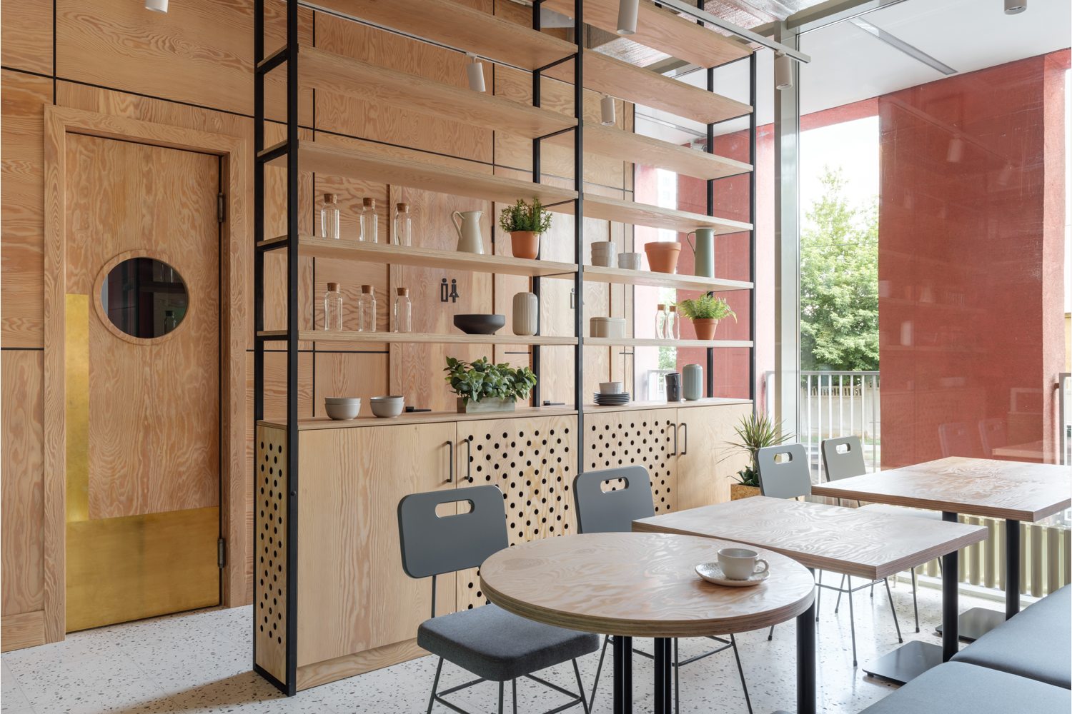 Studio Shoo 设计的 Kulinaria Samberi 咖啡馆