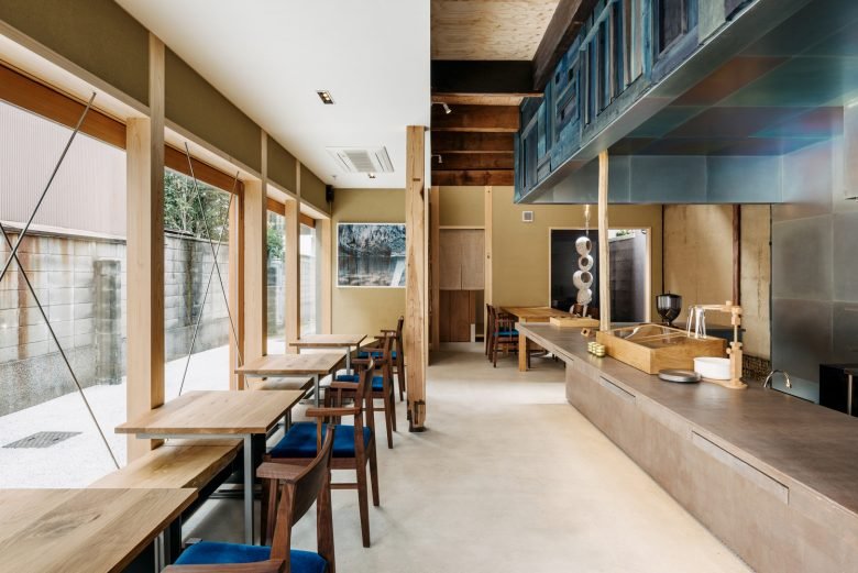 京都魔杖咖啡馆 / Kazuteru Matsumura Architects