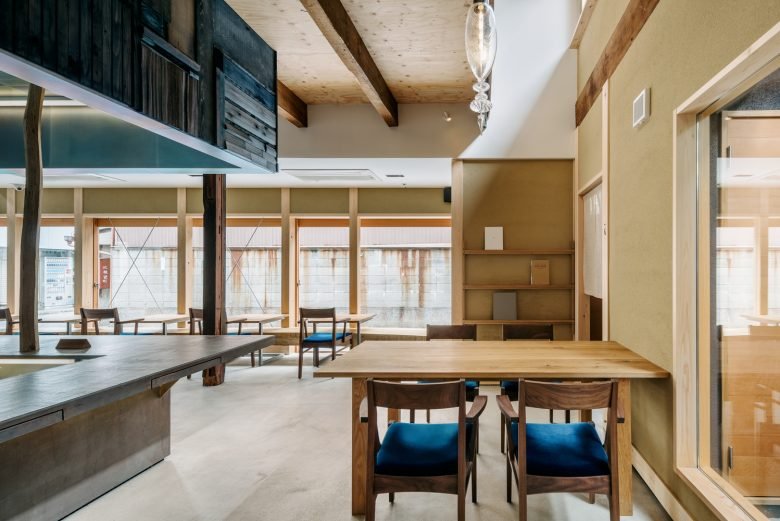 京都魔杖咖啡馆 / Kazuteru Matsumura Architects