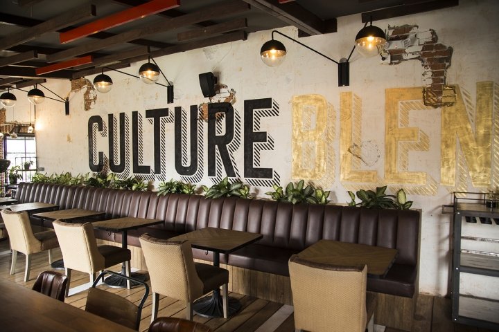 Plasma Nodo 的 La Roquesa 餐厅酒吧，马尼萨莱斯 – 哥伦比亚