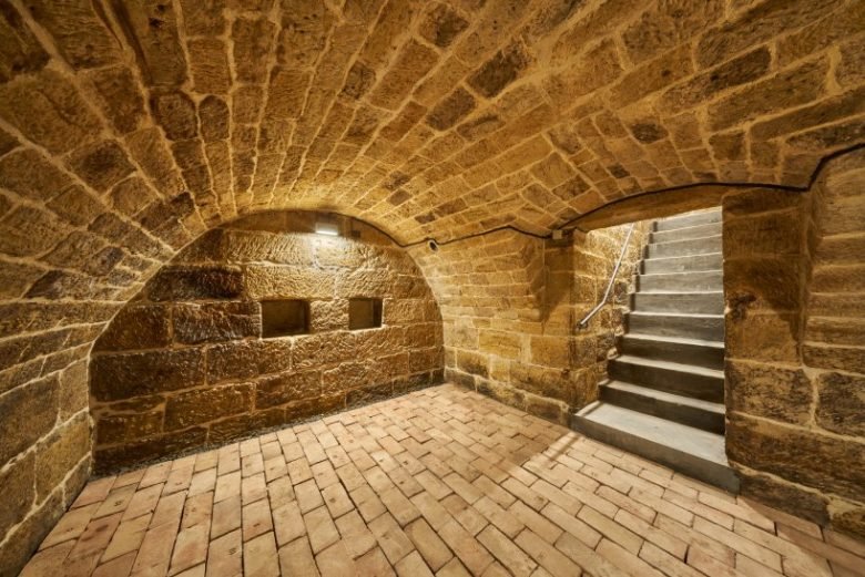 LASVIT 总部 / OV-A