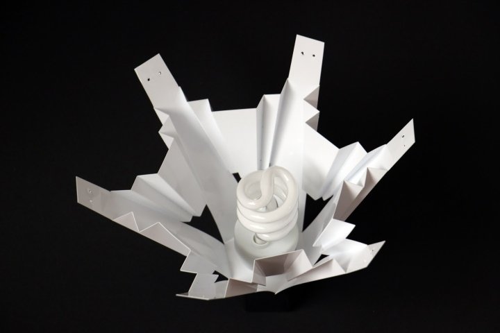 LED 灯泡包装由 Franciska Juhasz 设计 LED 灯泡包装由 Franciska Juhasz 设计