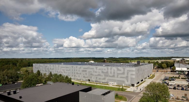 CEBRA 的乐高外墙