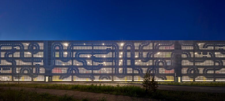 CEBRA 的乐高外墙