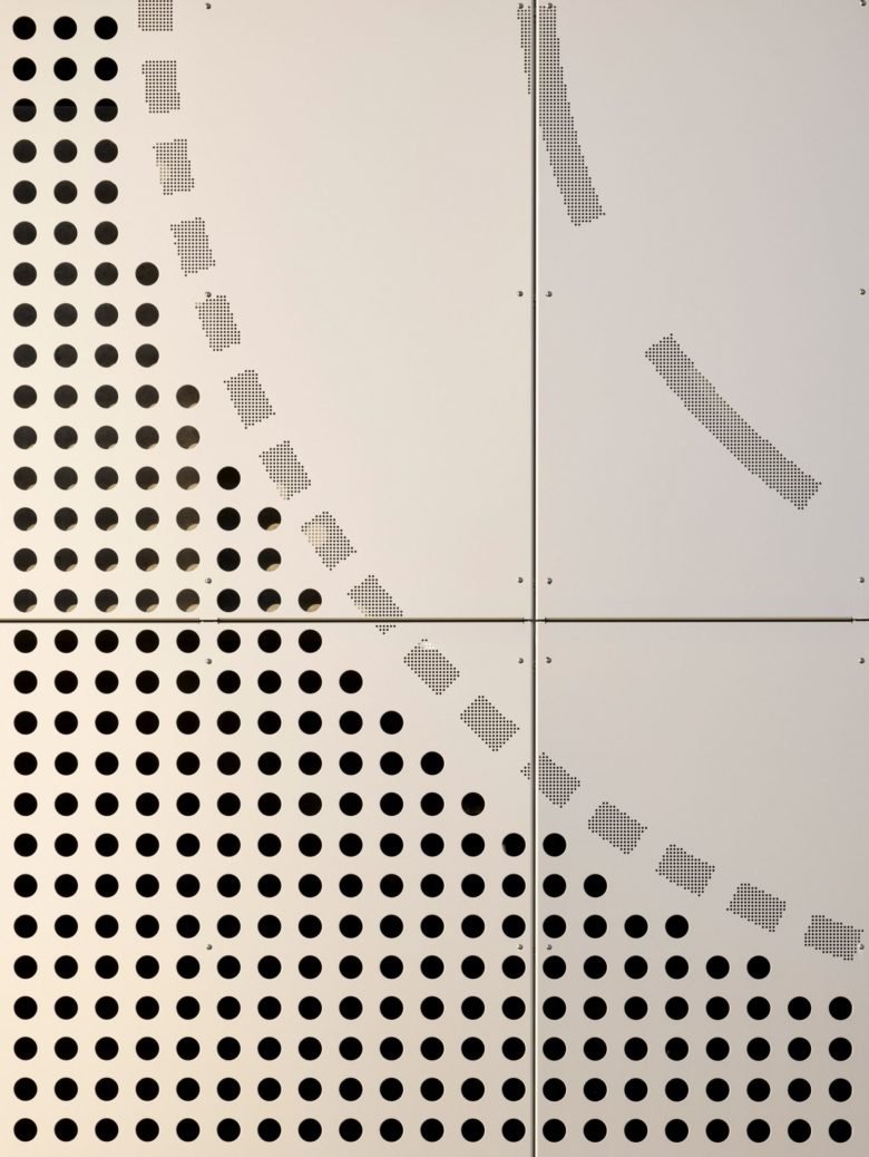 CEBRA 的乐高外墙