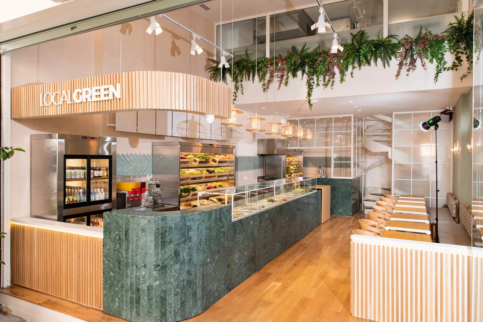 当地绿色健康餐厅