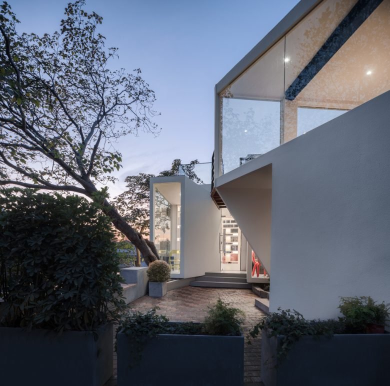 DCDSAA 建筑事务所设计的 LILITH House