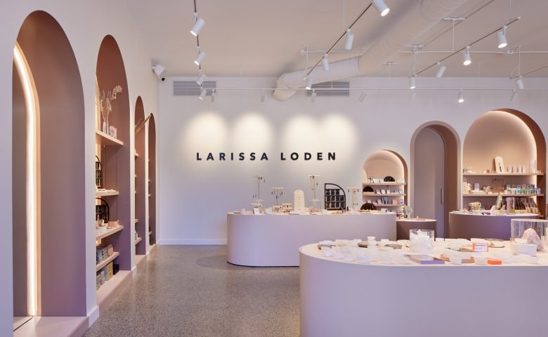 Larissa Loden 零售店和生产 / 办公设施