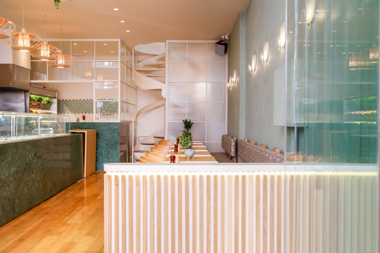 当地绿色健康餐厅