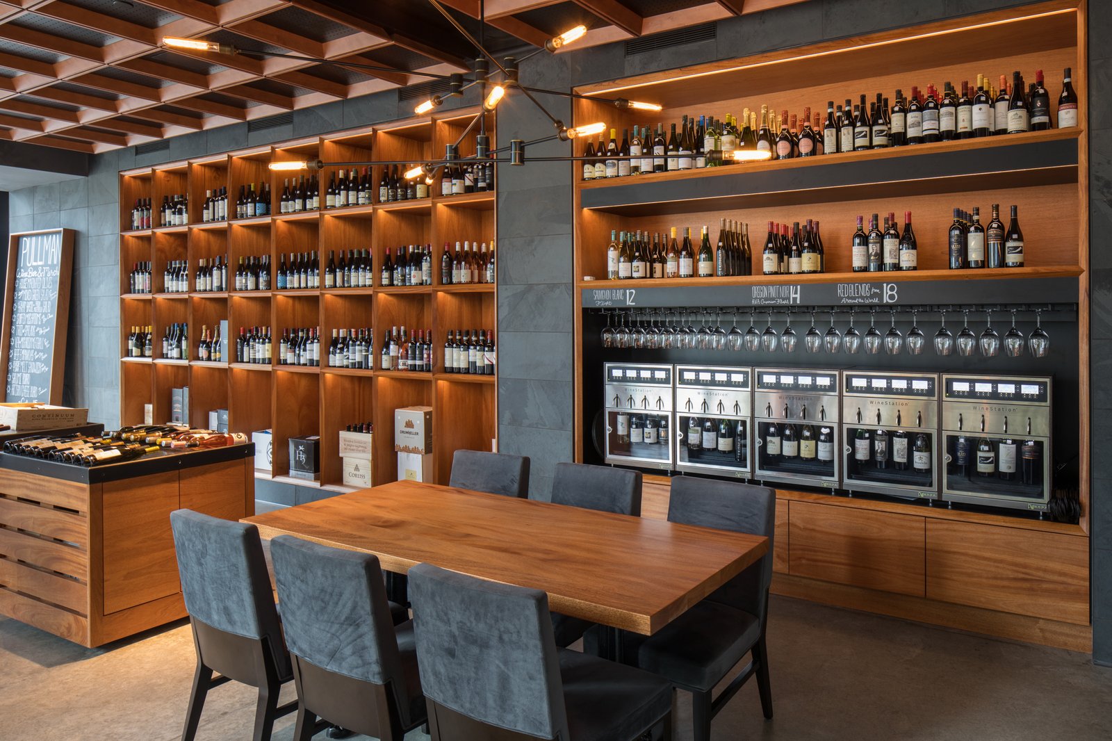 铂尔曼酒吧和商人 铂尔曼酒吧和商人