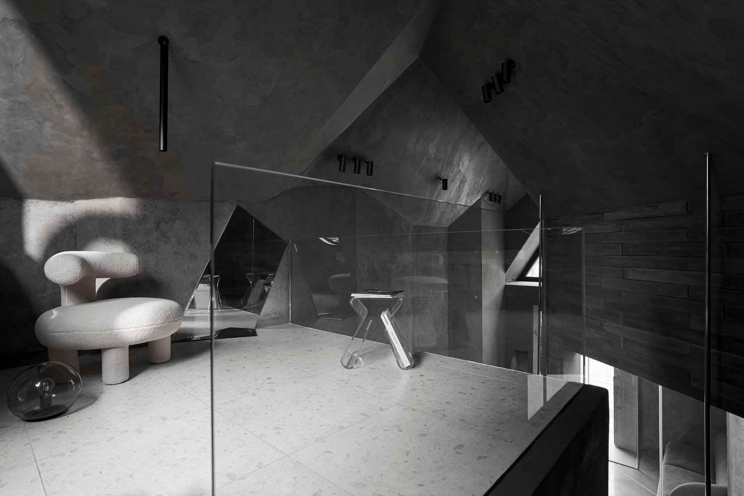 LUPH 商店由 Limdim House Studio 设计