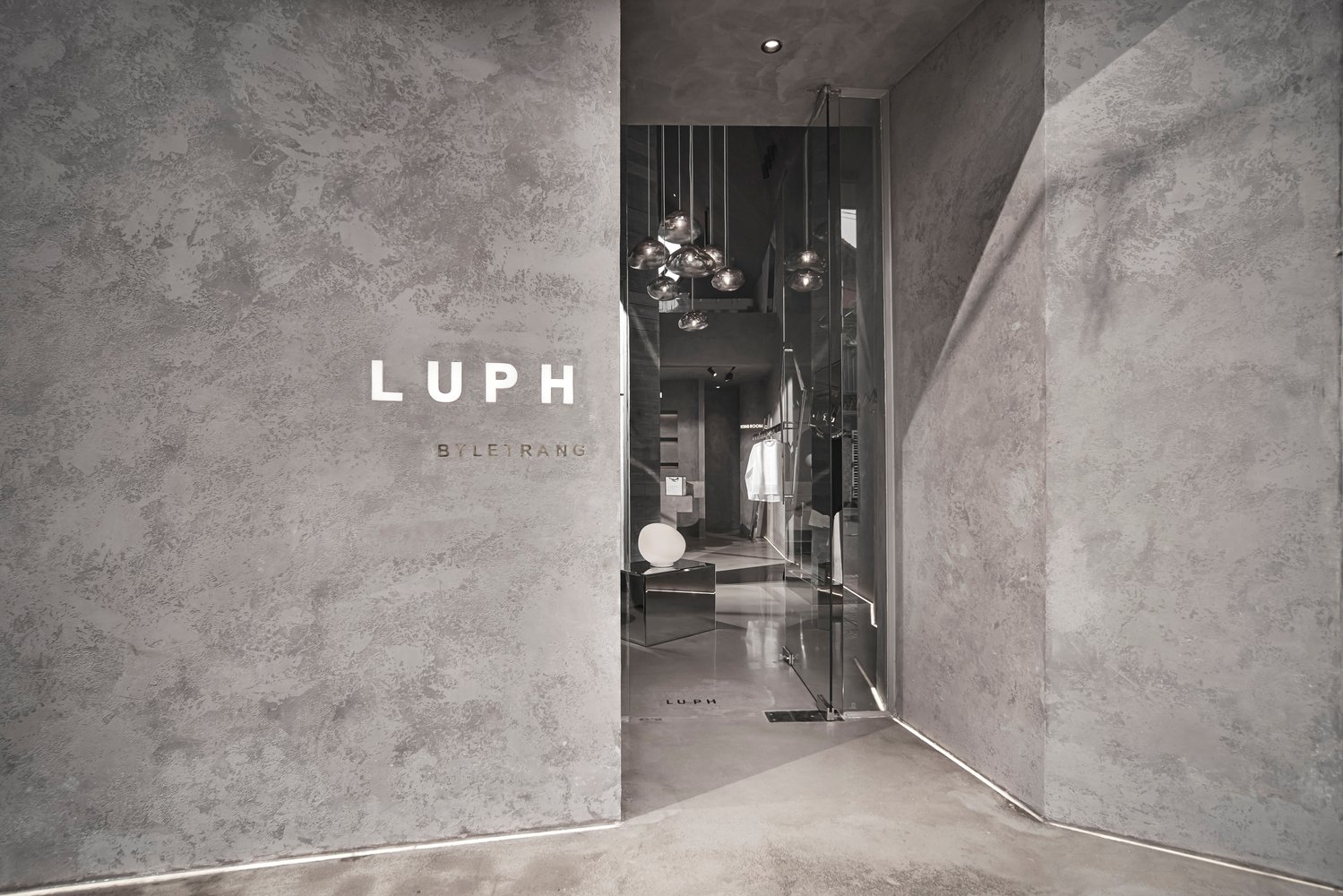 LUPH 商店由 Limdim House Studio 设计