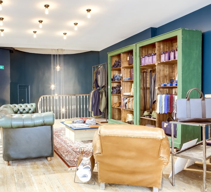 Studio BEAU FAIRE 设计的 La Garçonnière 商店，法国波尔多