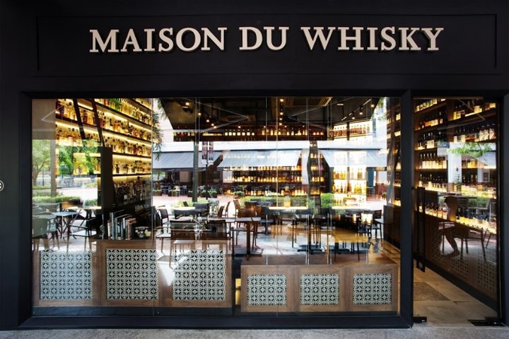 La Maison Du 威士忌由 ielo design 设计，新加坡