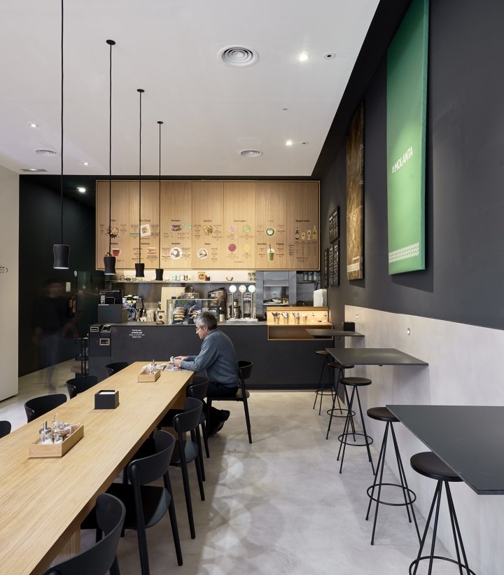 Frederic Perers 设计的 La Molanta 餐厅，西班牙巴塞罗那