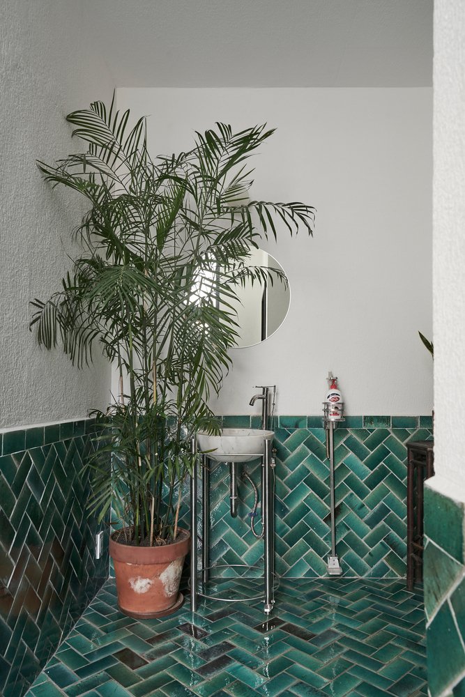 西贡实验室办公室