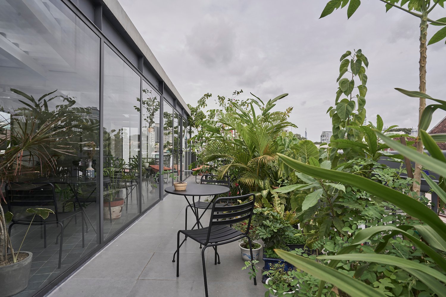 西贡实验室办公室