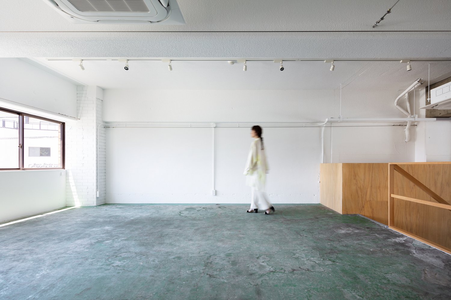 SIDES CORE 的笑声美发沙龙 SIDES CORE 的笑声美发沙龙