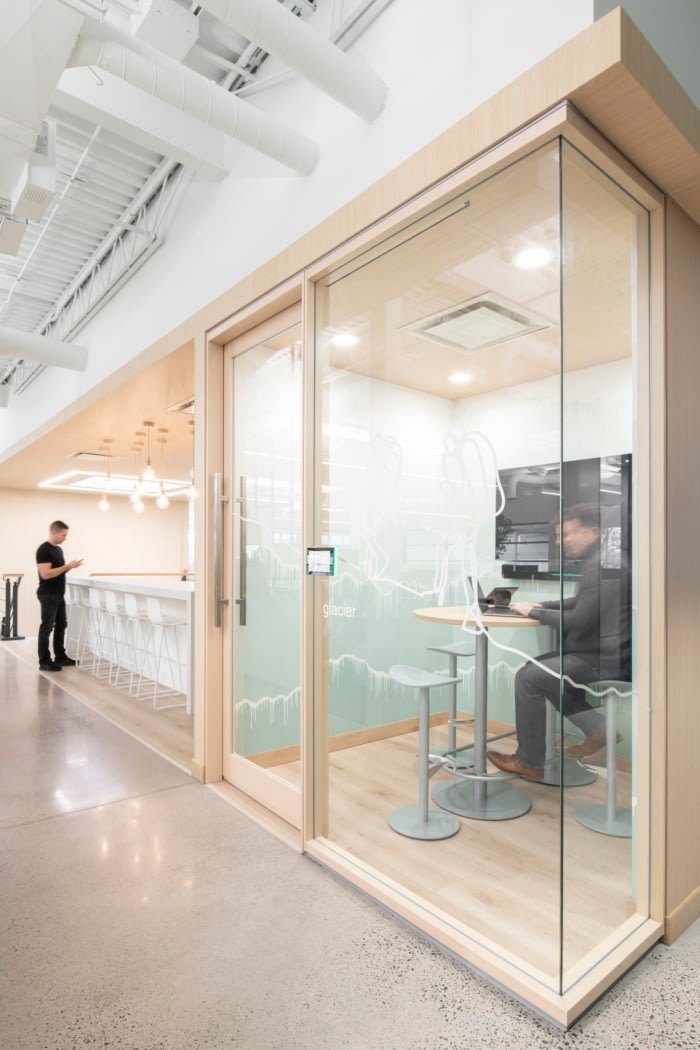 Laurentide Controls 办公室 Métaphore 设计 Laurentide Controls 办公室 Métaphore 设计