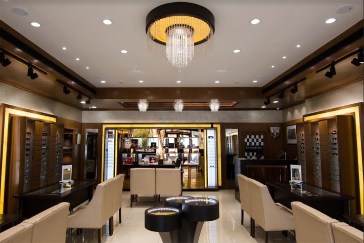 劳伦斯与梅奥精品店，由优秀室内设计师 Pvt. 设计。有限公司，海得拉巴——印度