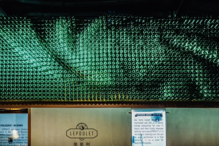 Le Poulet 餐厅，由 dongqi Architects 设计，中国深圳