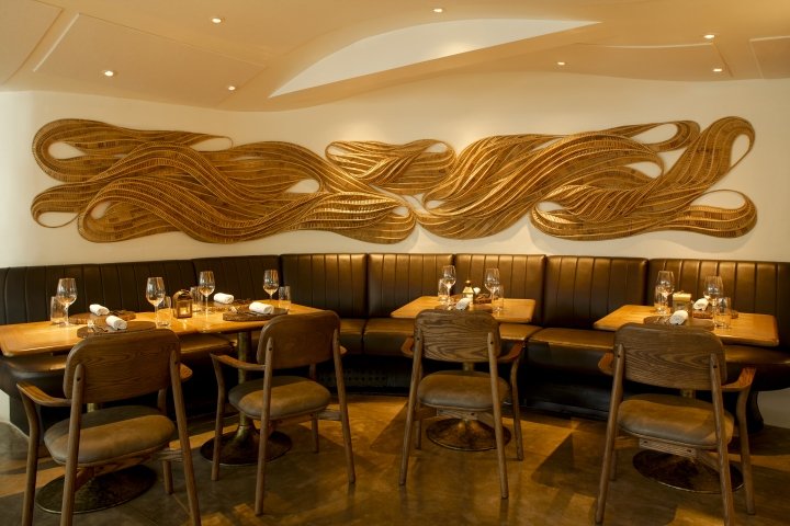 Ledu 酒吧和餐厅，由派对 / 空间 / 设计设计，曼谷 – 泰国