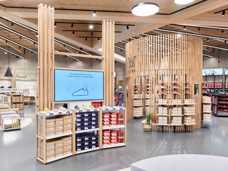Legero United Outlet by umdasch