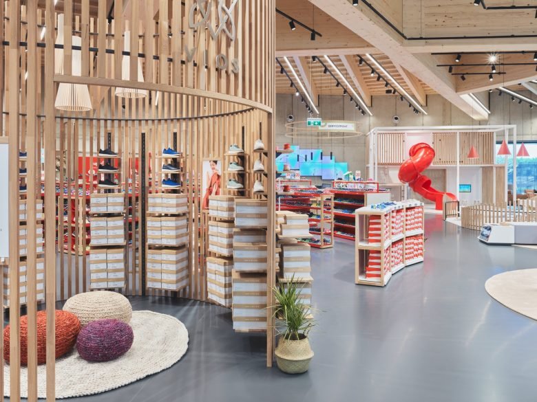 Legero United Outlet by umdasch