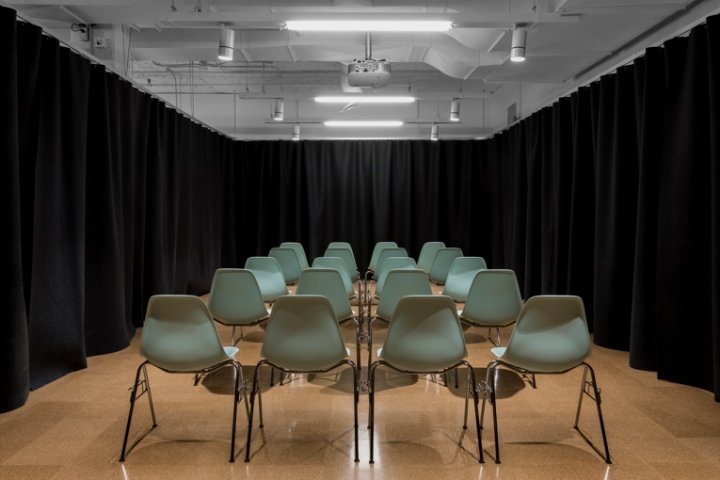 Casper Mueller Kneer 休闲中心，加拿大温哥华