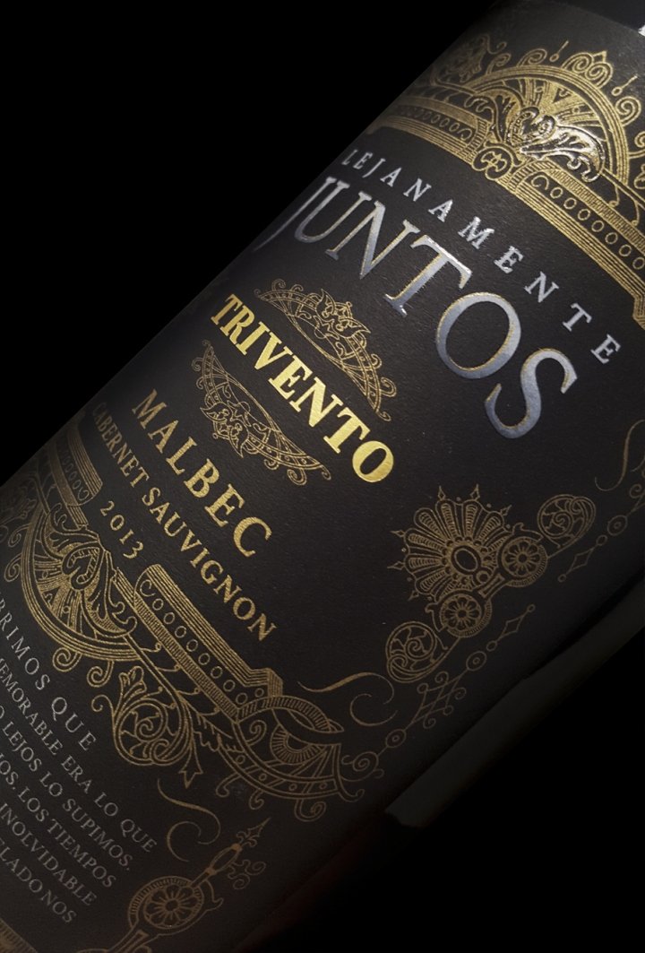 Lejanamente Juntos 设计葡萄酒