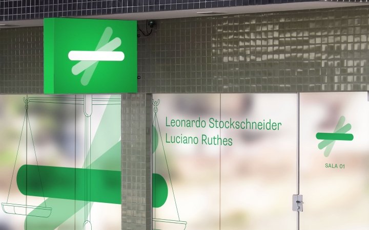 Carlos Bauer 为 Leonardo Stockschneider 和 Luciano Ruthes 打造品牌 Carlos Bauer 为 Leonardo Stockschneider 和 Luciano Ruthes 打造品牌