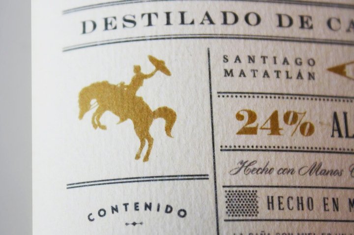 Licor Don Gaby 包装由 Mayorque Studio 设计