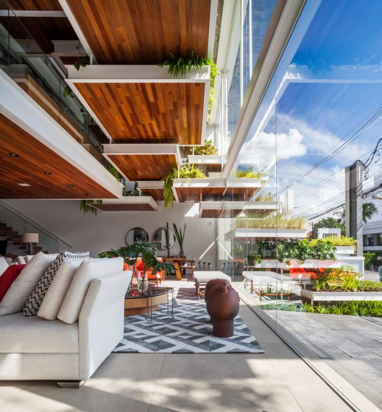 Líder 旗舰店 / FGMF Arquitetos