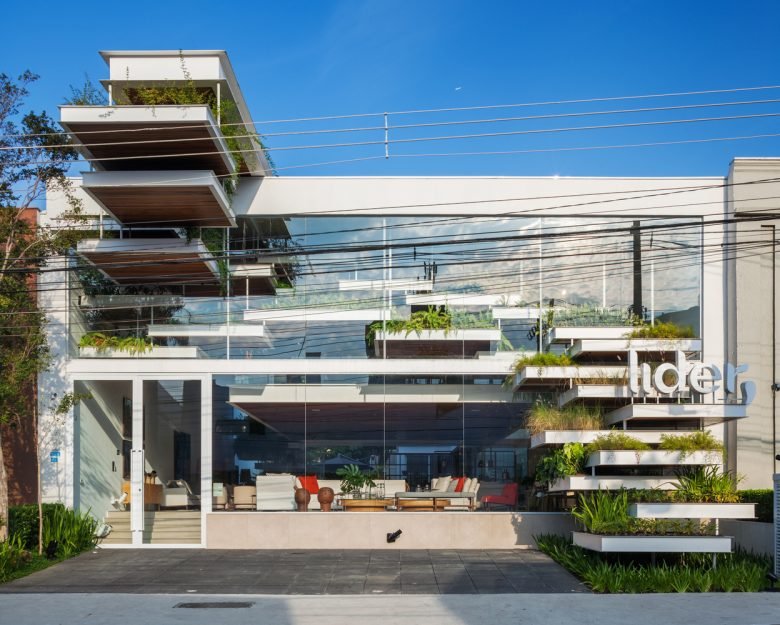 Líder 旗舰店 / FGMF Arquitetos