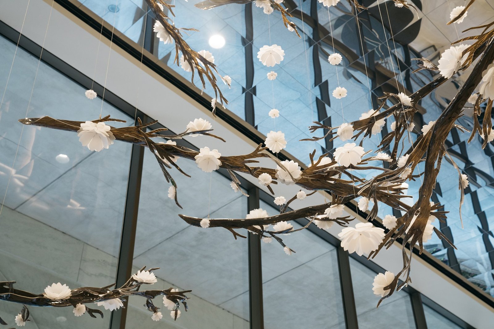 日本风格的雕塑装置为西雅图历史建筑带来新生命