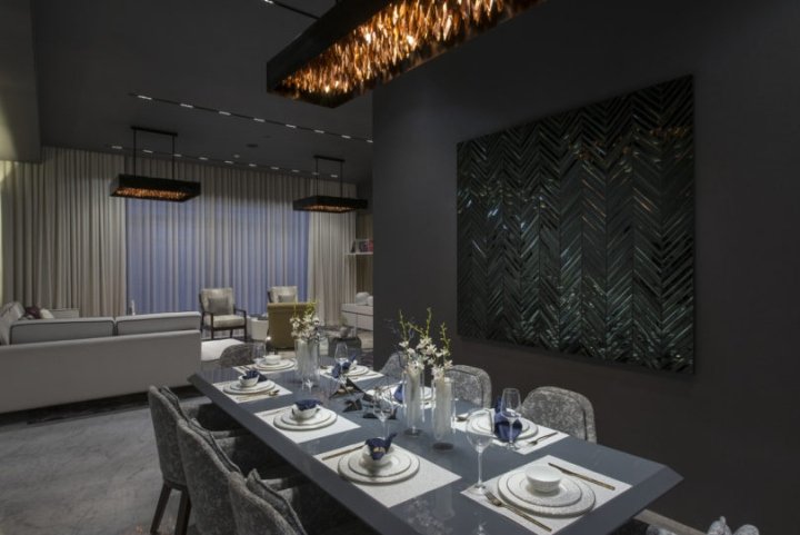 Firebox 照明系列灵感来自 Studio Avni 的 Holy Fire