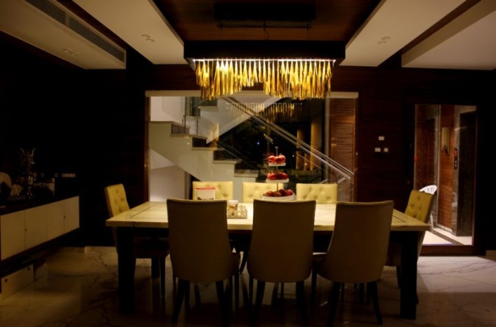 Firebox 照明系列灵感来自 Studio Avni 的 Holy Fire