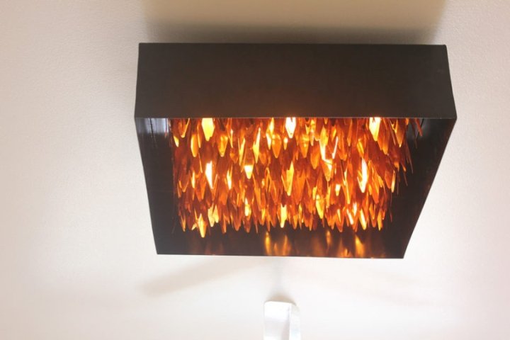 Firebox 照明系列灵感来自 Studio Avni 的 Holy Fire