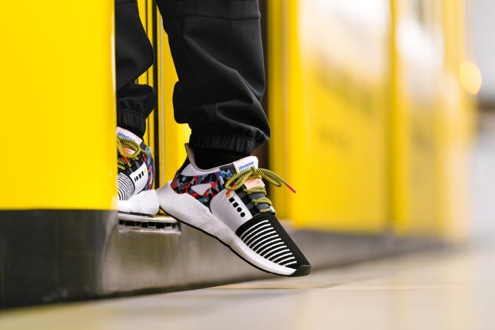 Adidas 和 Berliner Verkehsbetriebe 推出的限量版运动鞋