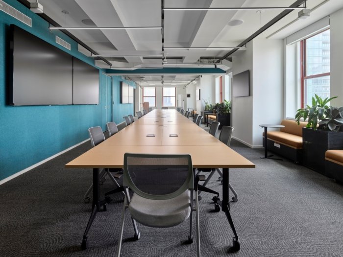 LinkedIn 办公室由 Design Republic 设计