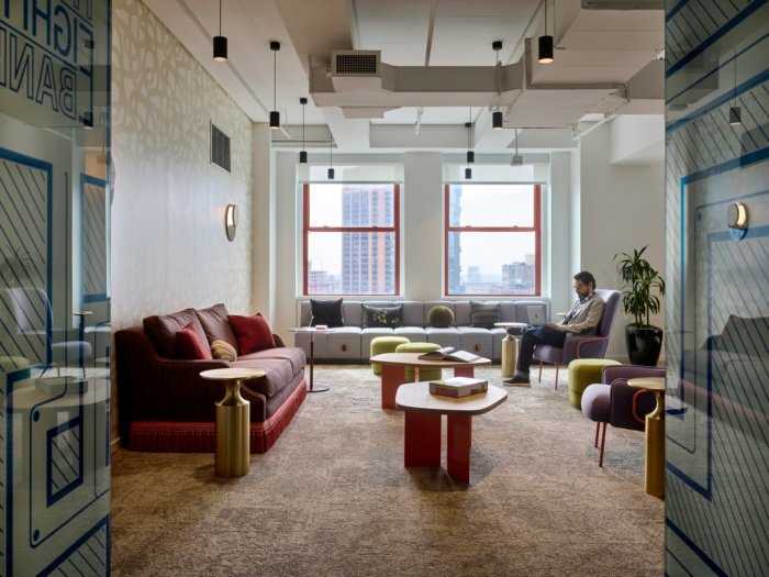 LinkedIn 办公室由 Design Republic 设计