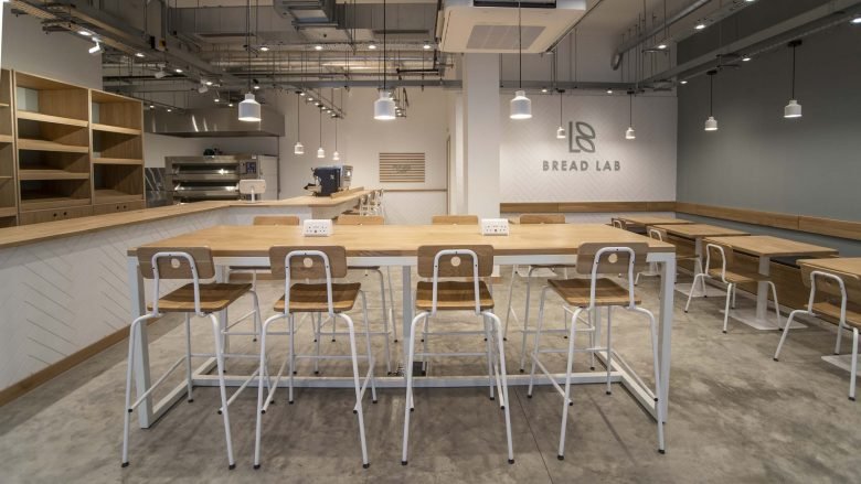 Liqui Group 的 Bread Lab Bakery