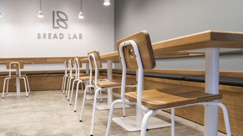 Liqui Group 的 Bread Lab Bakery