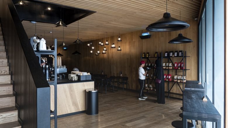 Liqui Group 为 Brew92 打造“回归基础”咖啡店