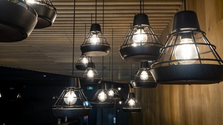 Liqui Group 为 Brew92 打造“回归基础”咖啡店